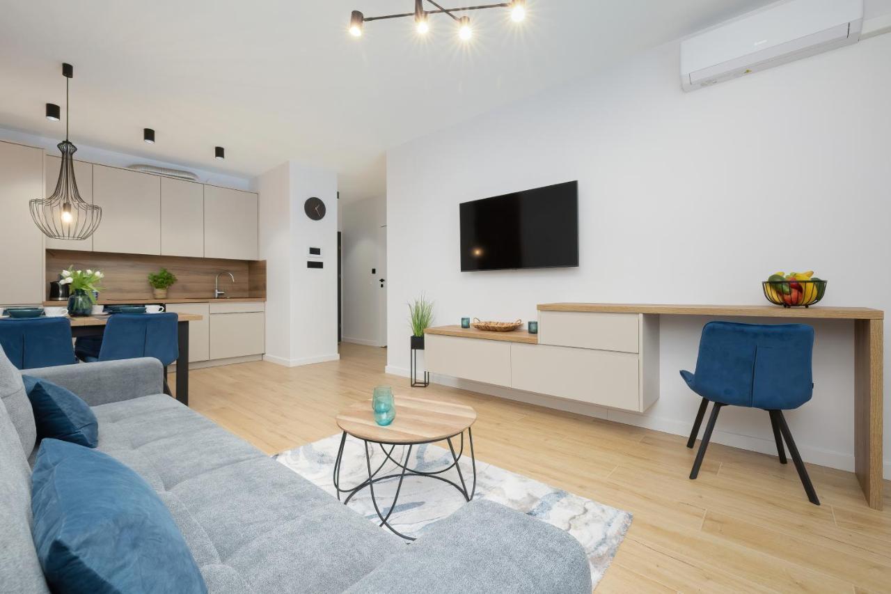 Wellness With Parking By Renters Prestige Apartment