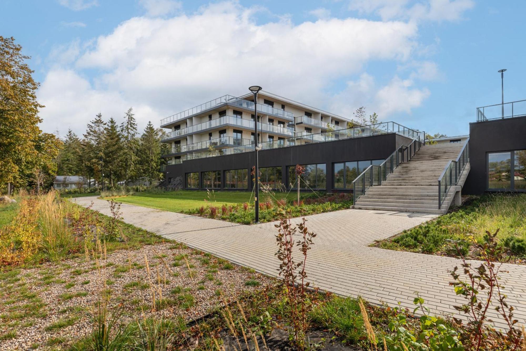 Wellness With Parking By Renters Prestige *