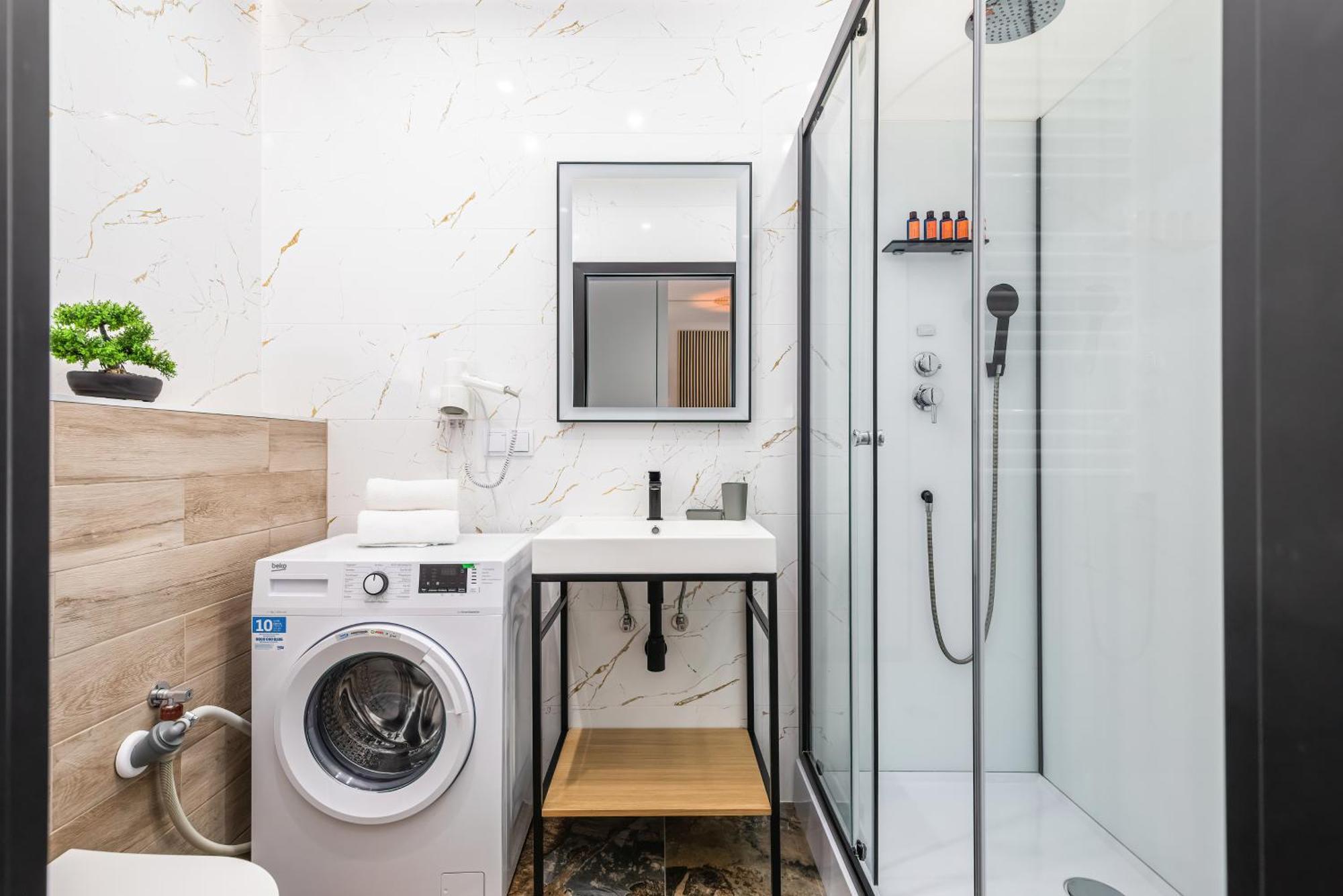 Wellness With Parking By Renters Prestige Apartment Dziwnów