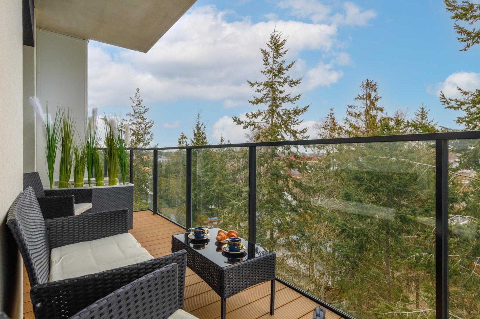 Wellness With Parking By Renters Prestige