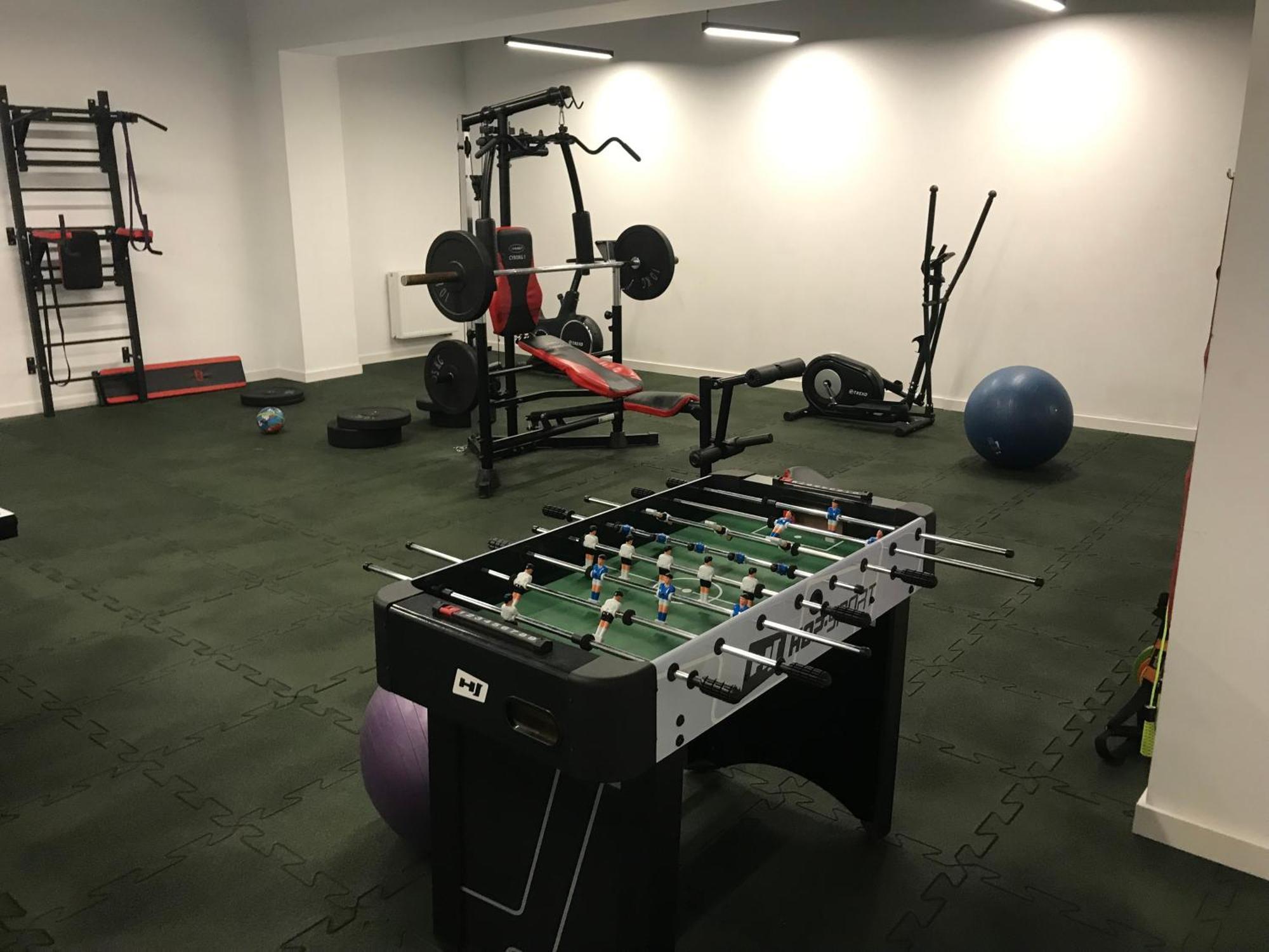 Wellness With Parking By Renters Prestige Apartment